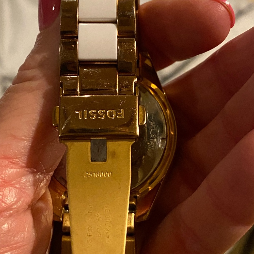 Fossil Watch - image 2